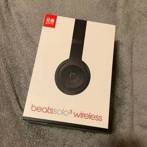 Beats solo 3 wireless headphones